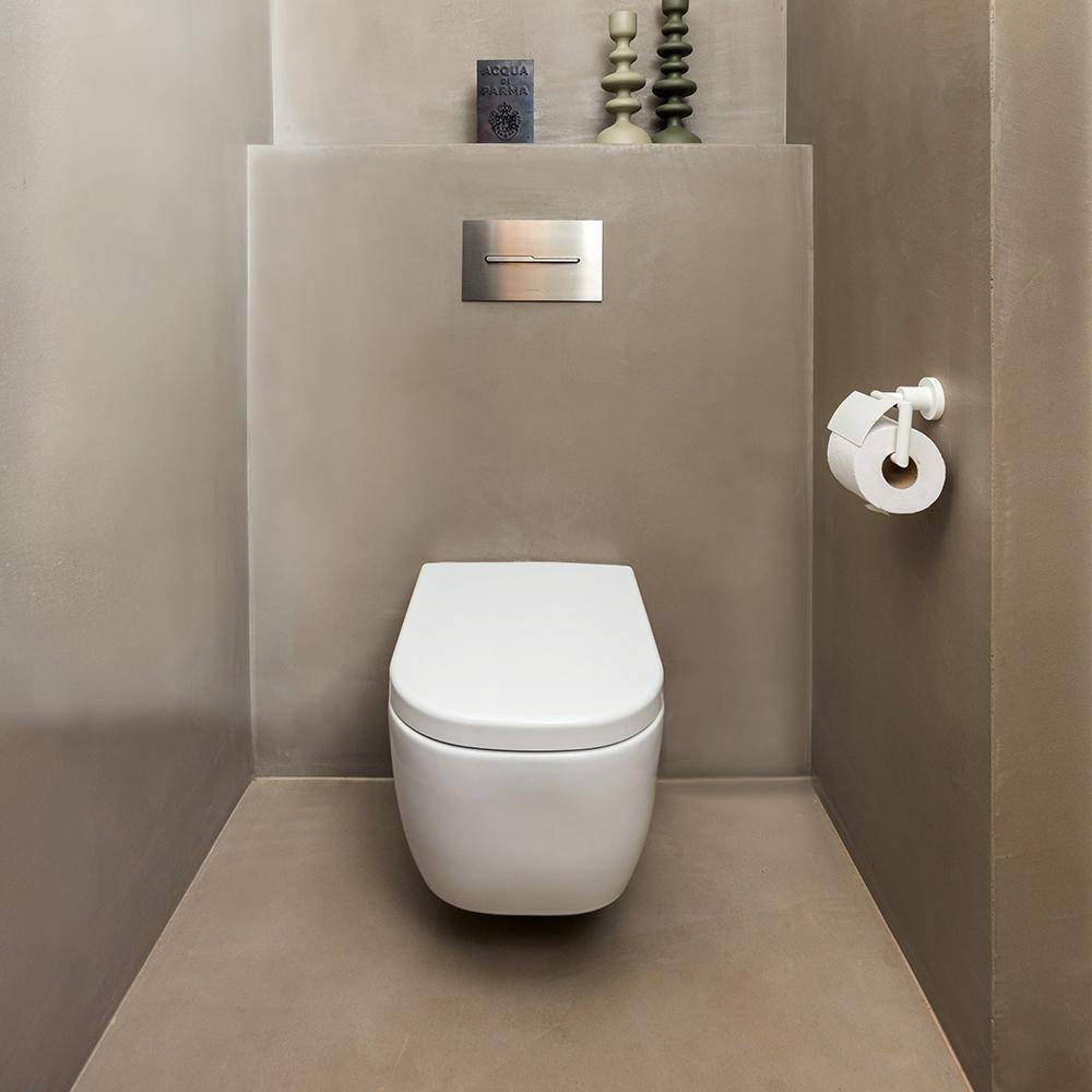 Altes restauriertes Winzerhaus in der steirischen Hügellandschaft