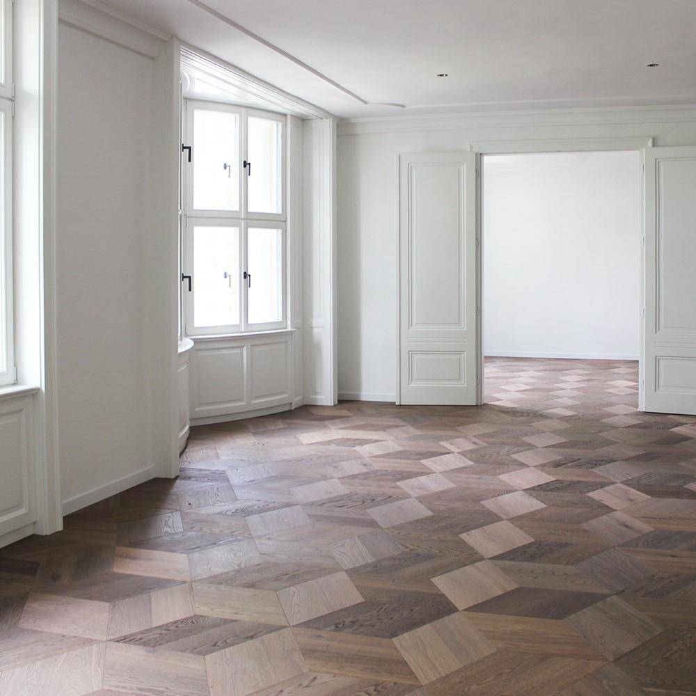 Besonderes Parkettmuster am Opernring