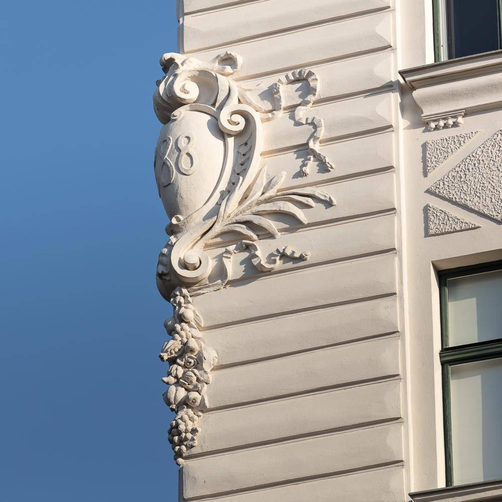 Fassadenrestaurierung des Hosenträgerhauses von Otto Wagner