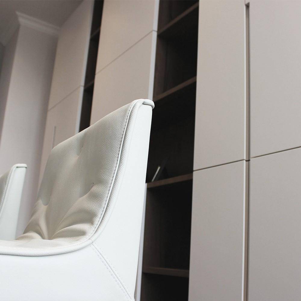 Geschichtsträchtiges Schloss am See