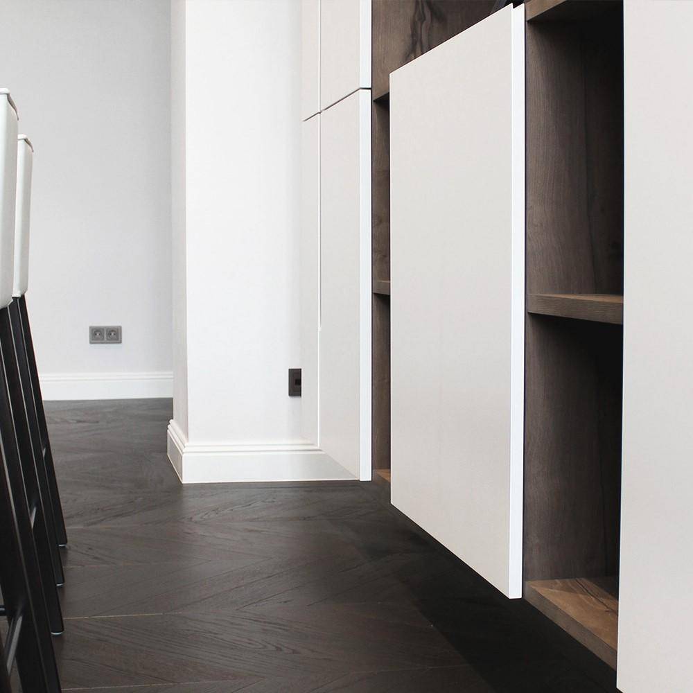 Geschichtsträchtiges Schloss am See