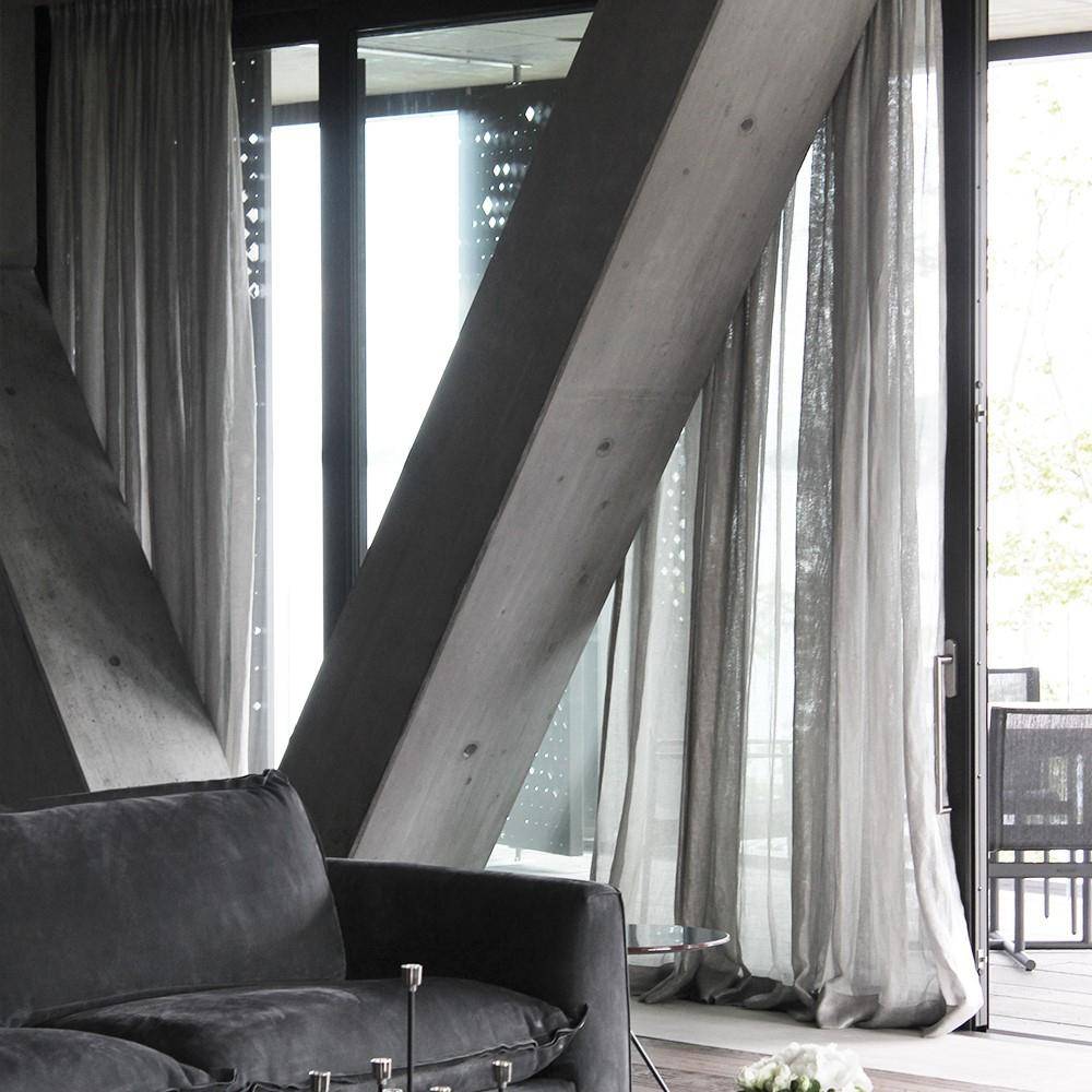 Modernes Wohnhaus am See