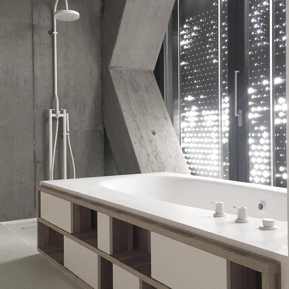 Modernes Wohnhaus am See