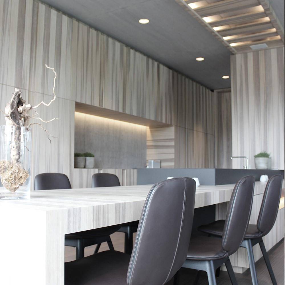 Modernes Wohnhaus am See