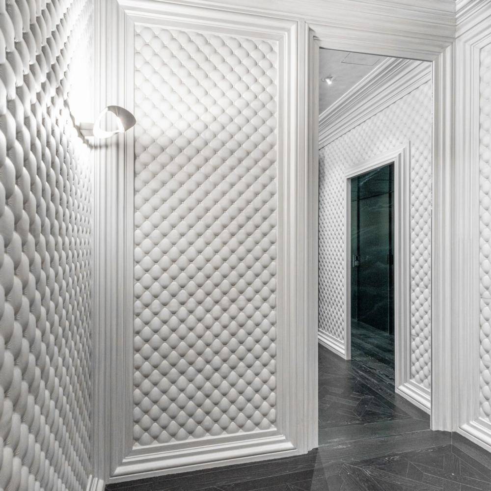 Ruhige Büroräumlichkeiten mit besonderen Oberflächen